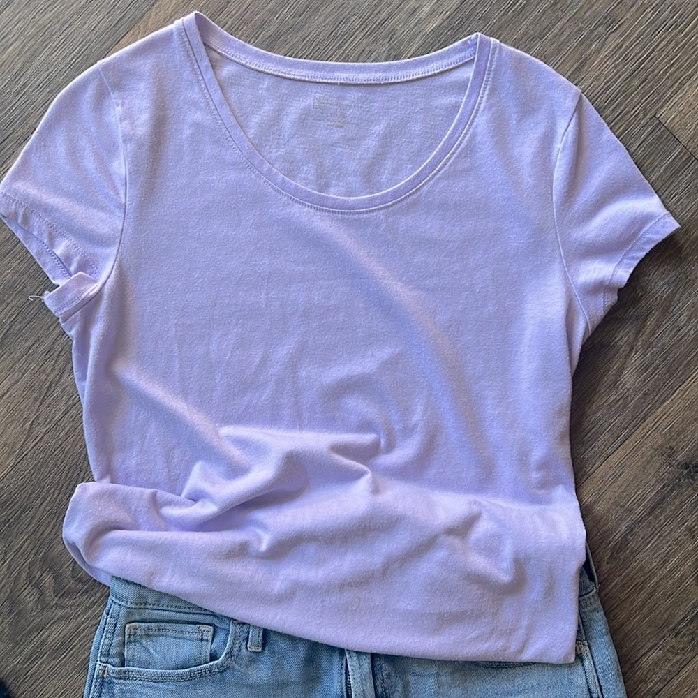 Women’s lavender T-Shirt